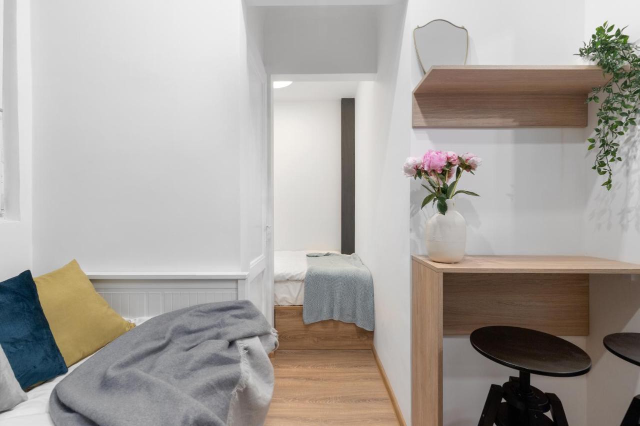 Ultra Central, 15 Sqm Studio By Urbanesq Bucureşti Exterior foto