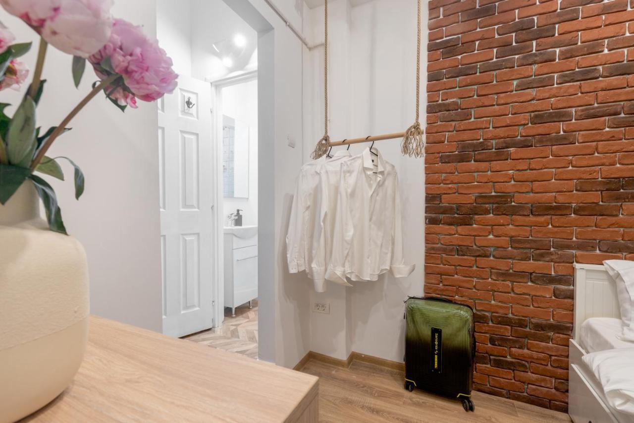 Ultra Central, 15 Sqm Studio By Urbanesq Bucureşti Exterior foto